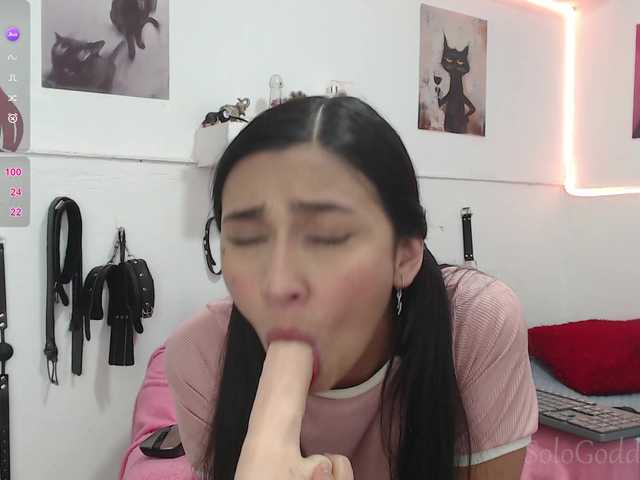 SoloGoddess live cam on BongaCams