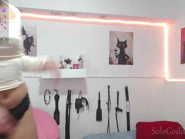 SoloGoddess webcam