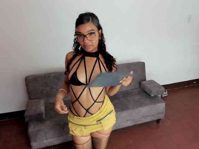 Modelo: NaughtyLilithWildTony