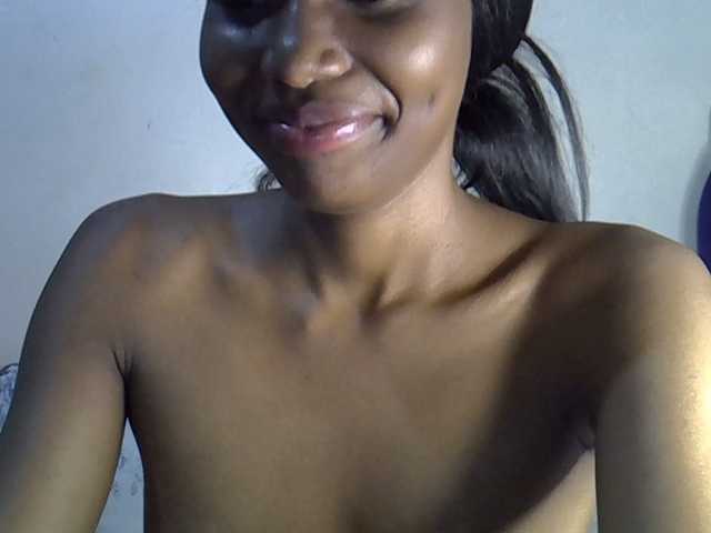 SexyJoan254 live cam on BongaCams
