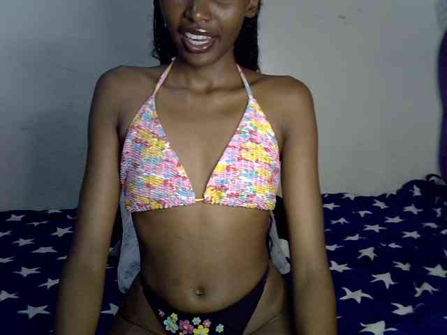 SexyJoan254 webcam