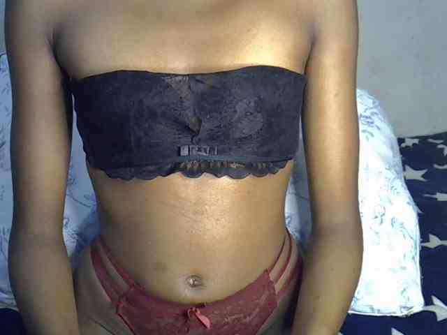 SexyJoan254 webcam