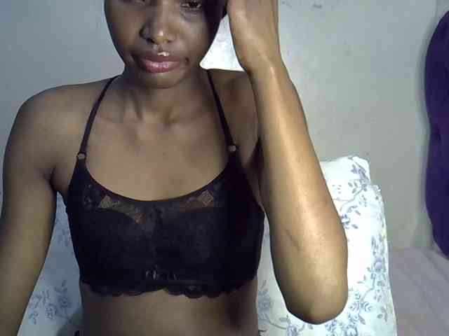 SexyJoan254 webcam