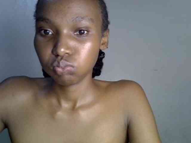 SexyJoan254 webcam