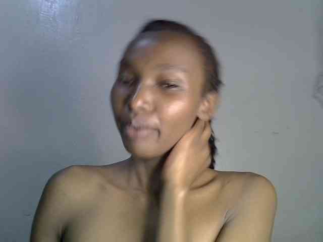 SexyJoan254 webcam