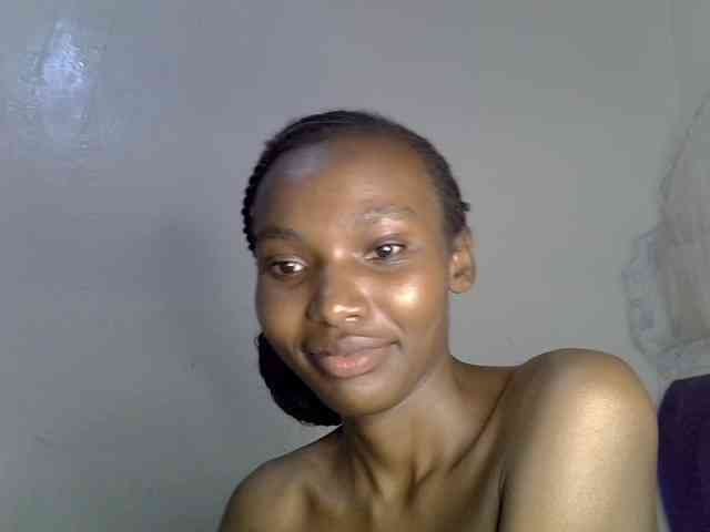 SexyJoan254 webcam