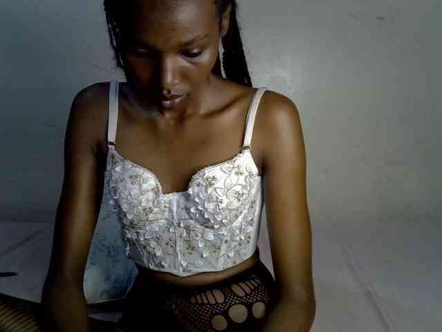 SexyJoan254 webcam