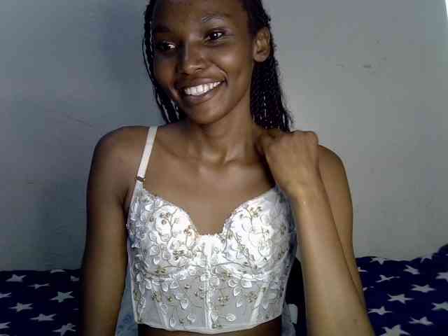 SexyJoan254 webcam