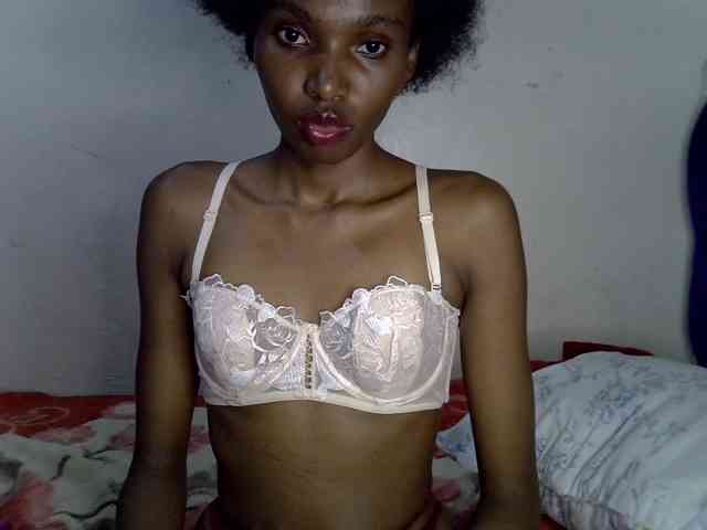 SexyJoan254 webcam