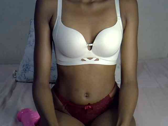 SexyJoan254 webcam