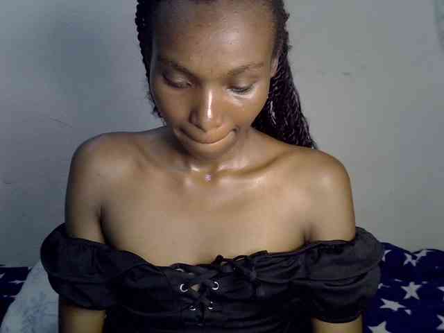 SexyJoan254 webcam