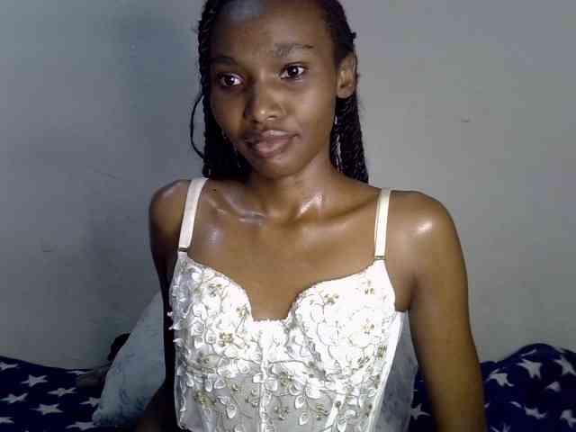SexyJoan254 webcam