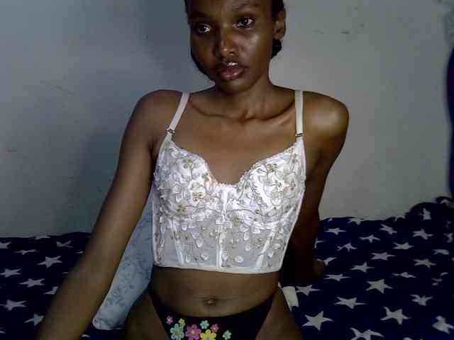 SexyJoan254 webcam