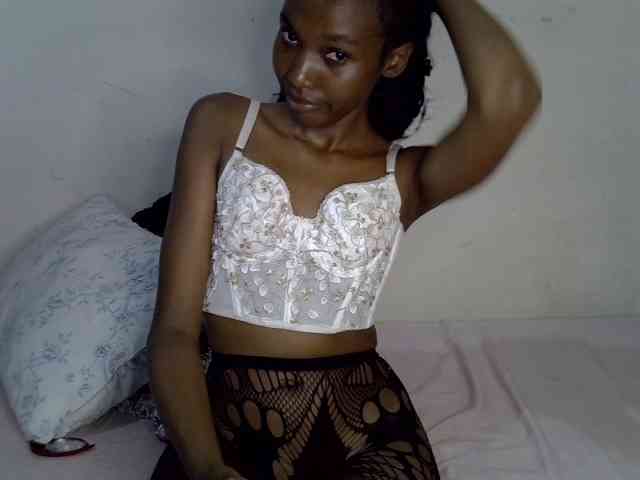 SexyJoan254 webcam