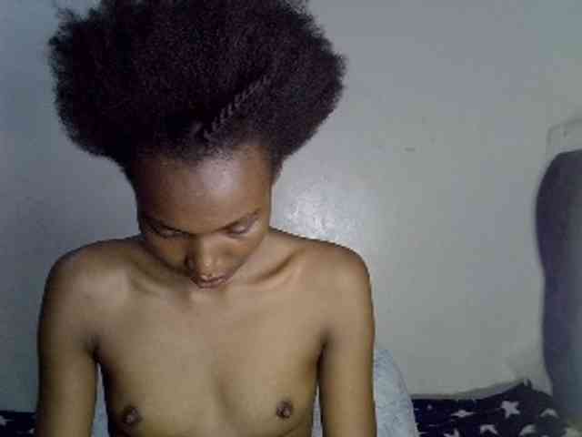 SexyJoan254 webcam
