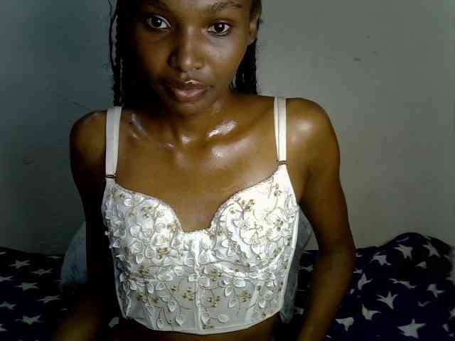 SexyJoan254 webcam