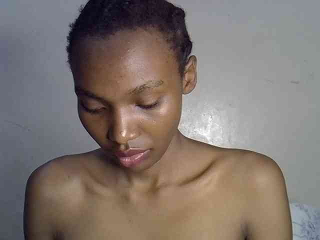 SexyJoan254 webcam