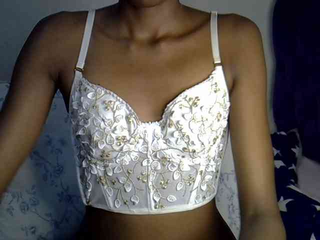 SexyJoan254 webcam