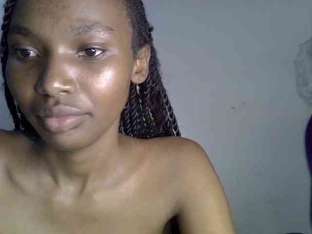Modèle: SexyJoan254