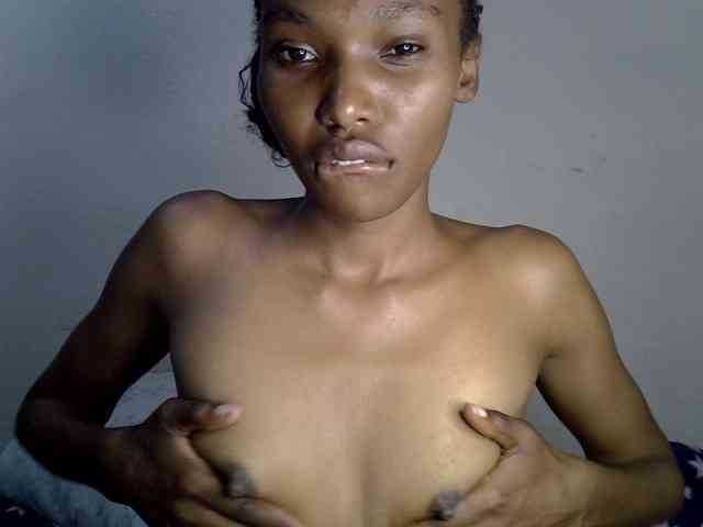 SexyJoan254 webcam