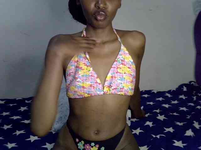 SexyJoan254 webcam