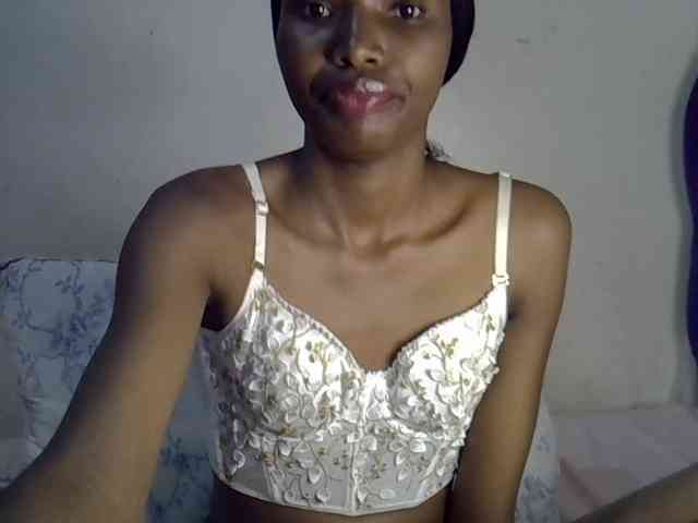 SexyJoan254 webcam