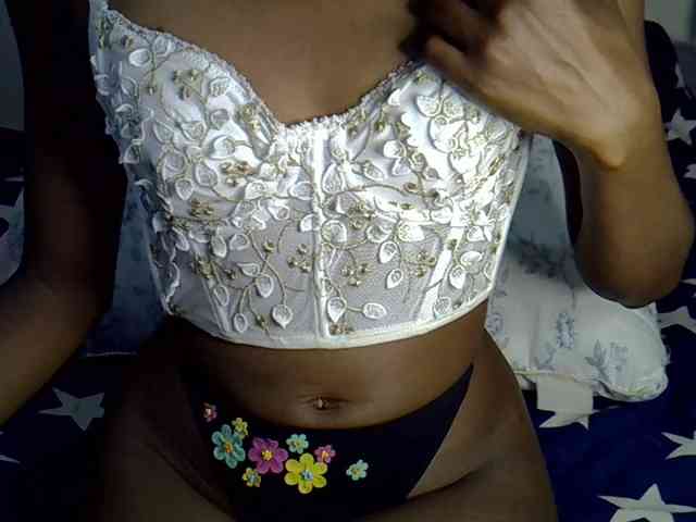 SexyJoan254 webcam