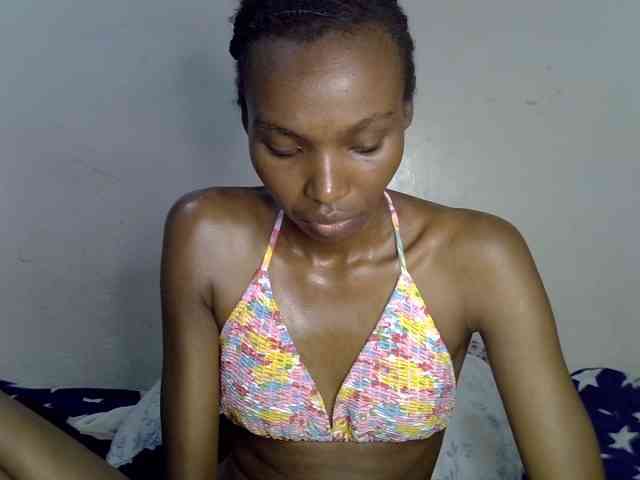 SexyJoan254 webcam