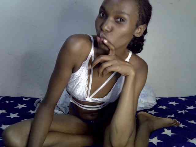 SexyJoan254 webcam