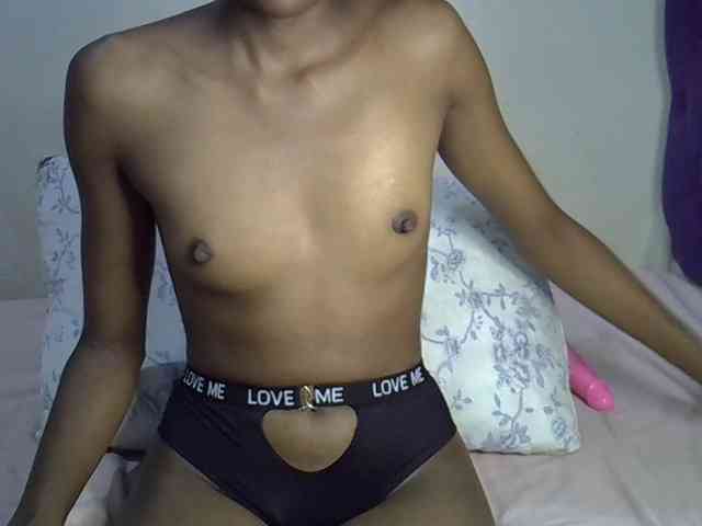 SexyJoan254 webcam