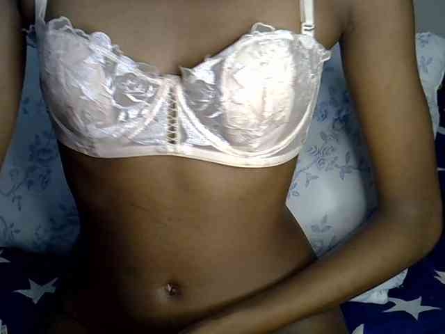SexyJoan254 webcam