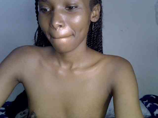 SexyJoan254 webcam