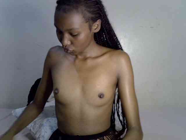SexyJoan254 webcam