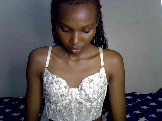 SexyJoan254 webcam