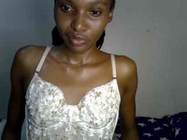 SexyJoan254 webcam