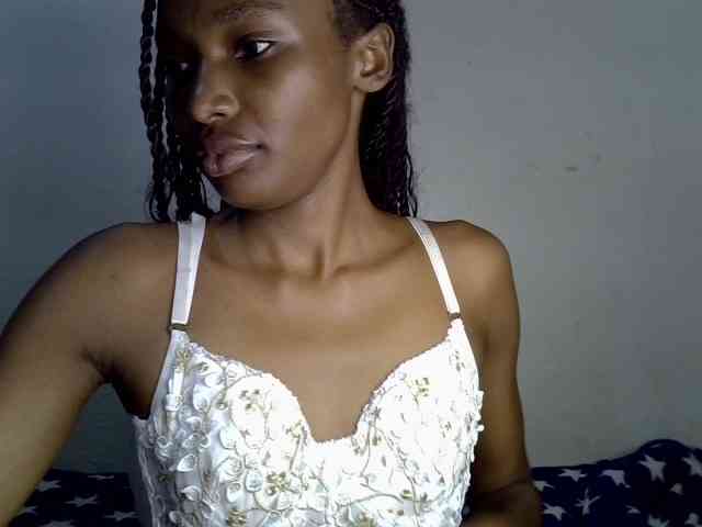 SexyJoan254 webcam