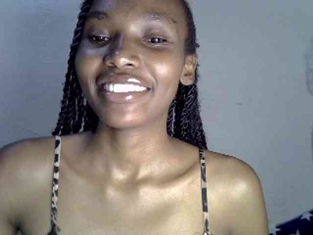 Model: SexyJoan254