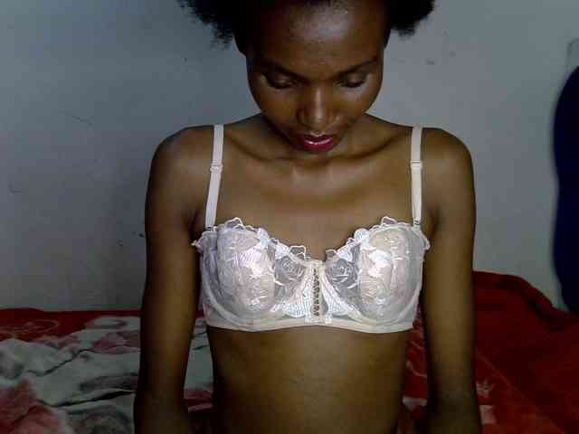 SexyJoan254 webcam