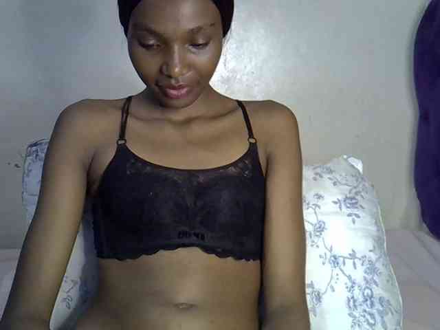 SexyJoan254 webcam