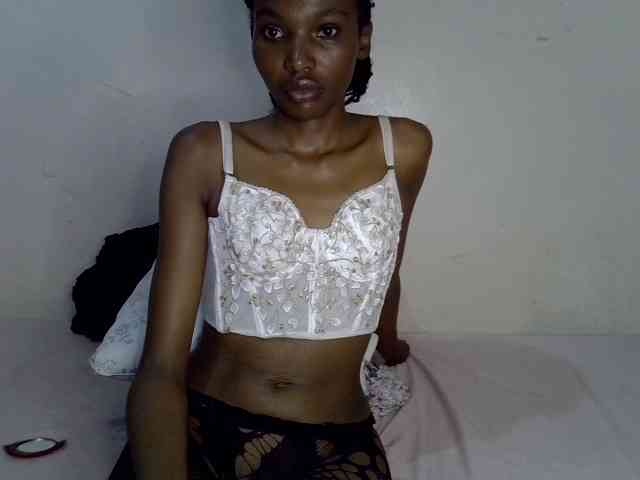 SexyJoan254 webcam