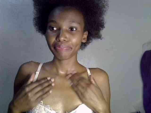 SexyJoan254 webcam