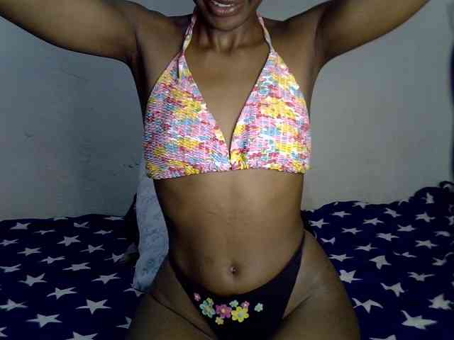SexyJoan254 webcam