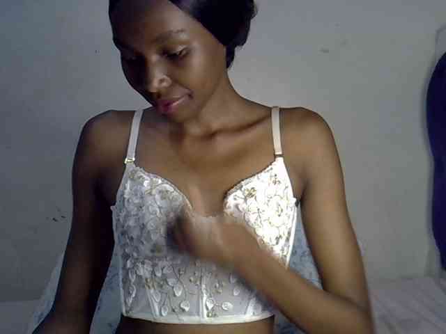 SexyJoan254 webcam