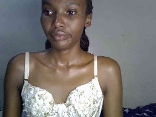 SexyJoan254 webcam