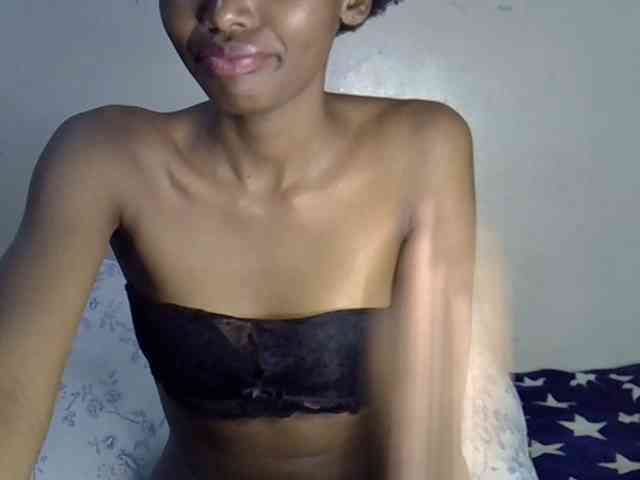 SexyJoan254 webcam