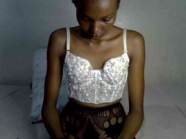 SexyJoan254 webcam