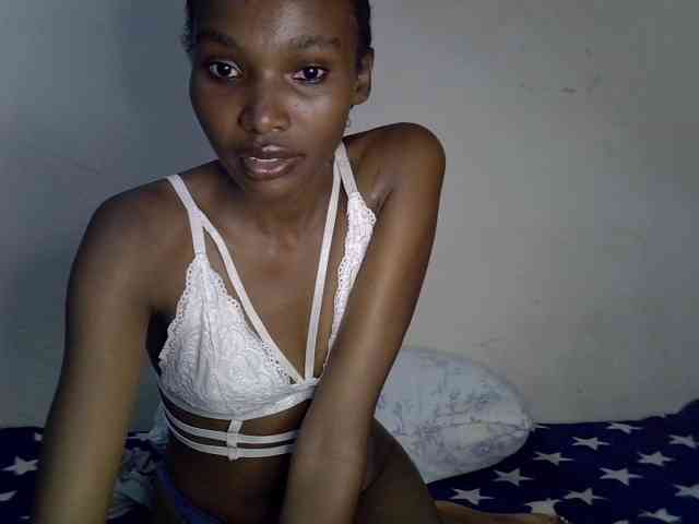 SexyJoan254 webcam