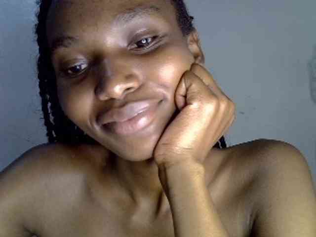 SexyJoan254 webcam