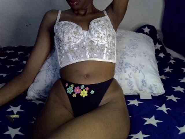 SexyJoan254 webcam