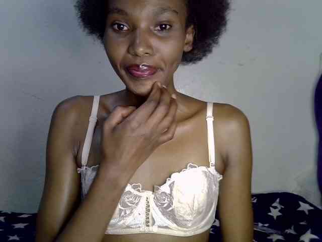 SexyJoan254 webcam